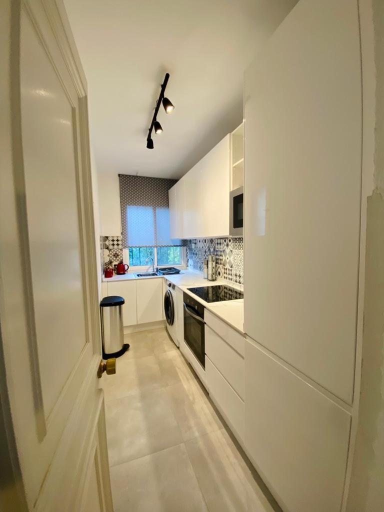 Benamara Gardens Apartment Estepona Exteriör bild